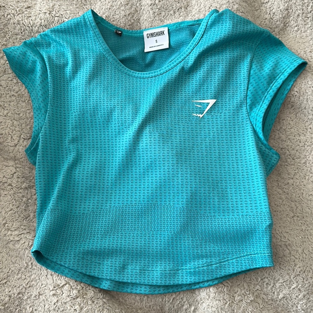 GYMSHARK SHORT SLEEVE CROP TOP BUNDLE